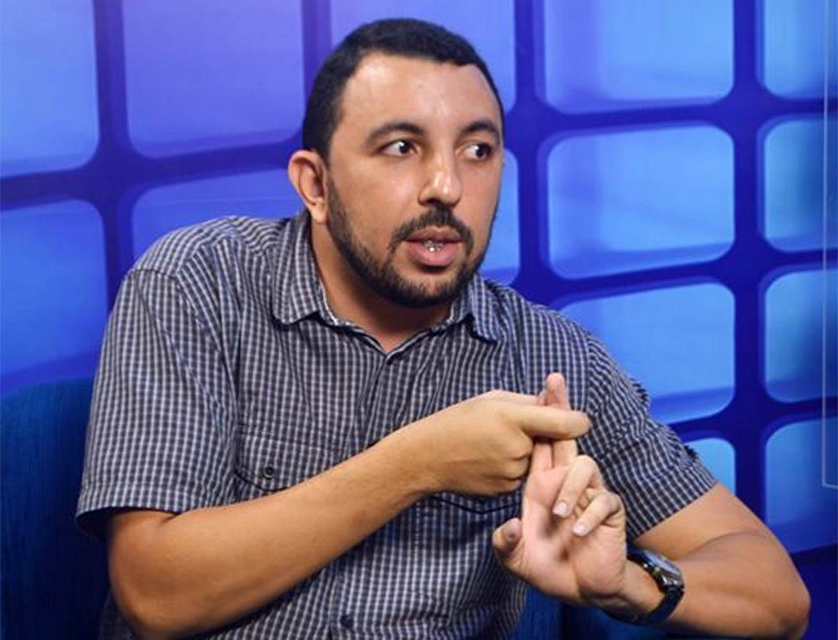 Jeová Alencar volta a carga e diz que Dr. Pessoa terceirizou a Prefeitura para Pessoinha